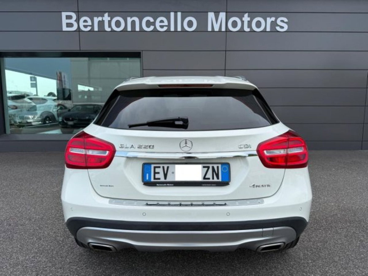 Mercedes-Benz GLA SUV 220 CDI Automatic 4Matic Sport (5)