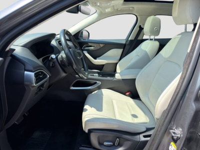Jaguar F-Pace 2.0 D 180 CV AWD Prestige (10)