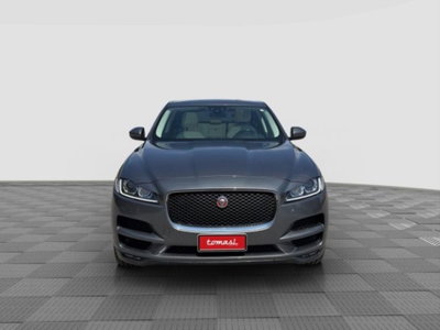 Jaguar F-Pace 2.0 D 180 CV AWD Prestige (8)