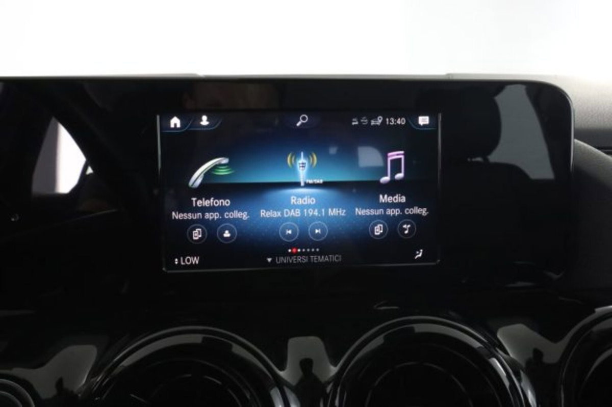 Mercedes-Benz CLA Shooting Brake 180 d Automatic Shooting Brake Business (9)