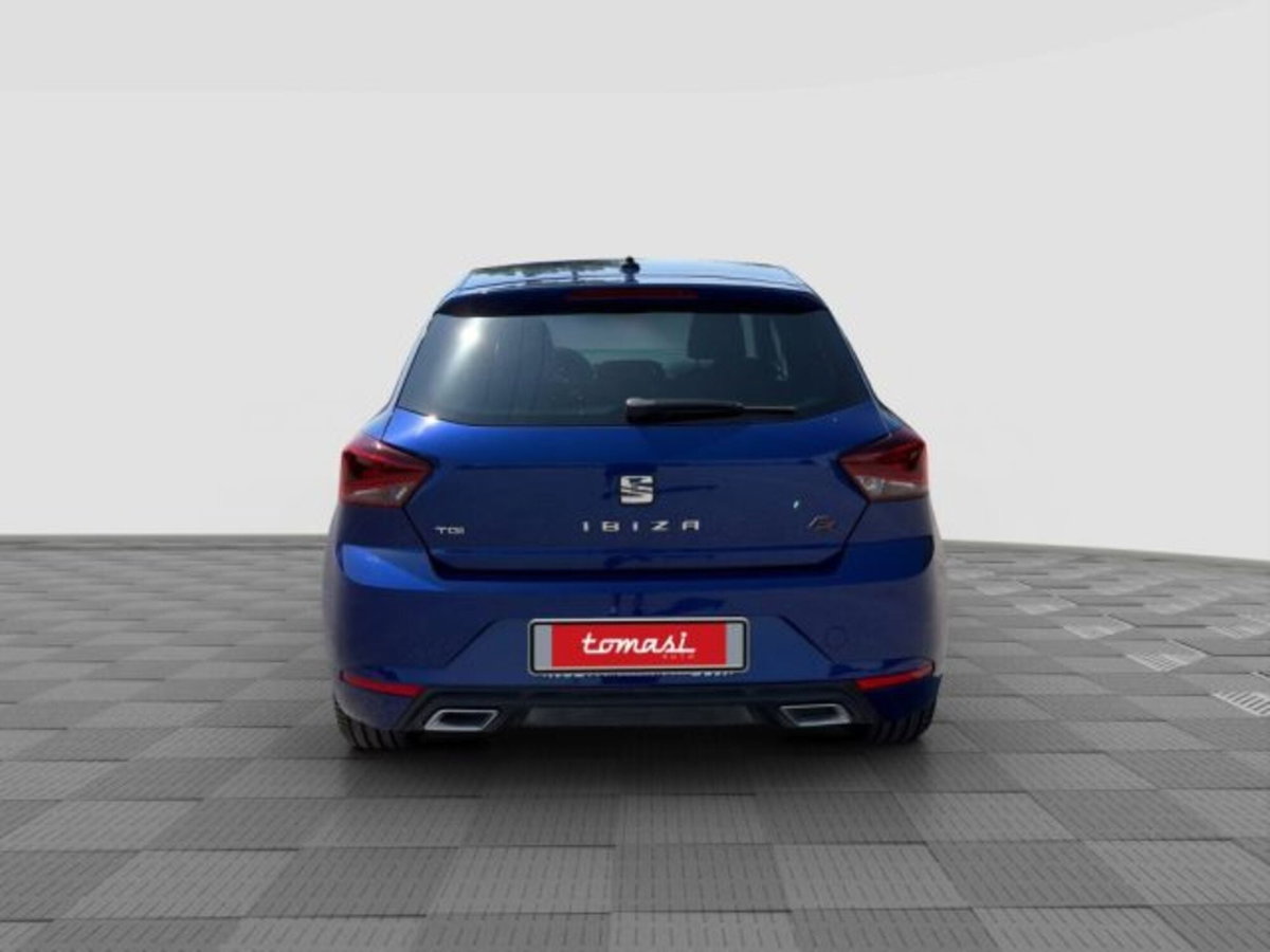 SEAT Ibiza 1.0 TGI 5 porte FR (4)