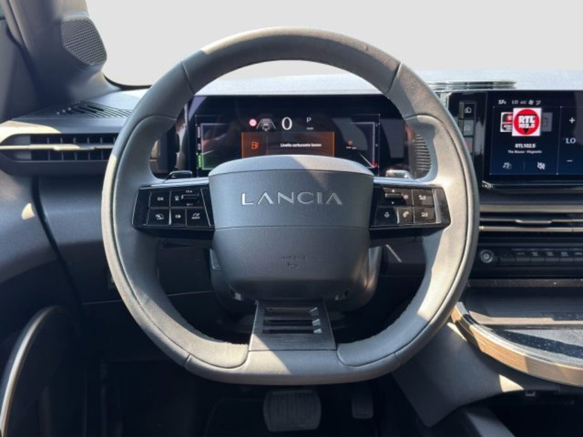 Lancia Ypsilon 1.2 LX 100cv (13)