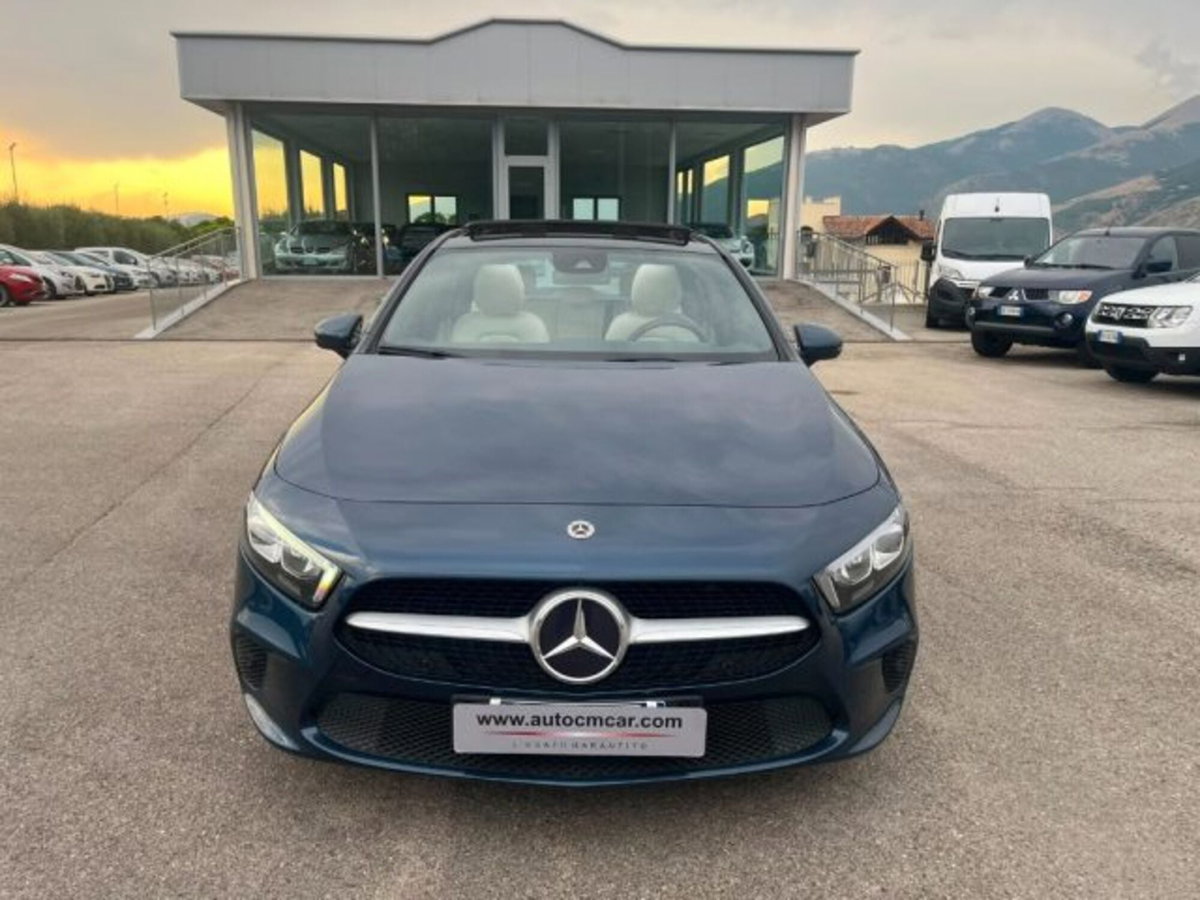 Mercedes-Benz Classe A Sedan 180 d Automatic 4p. Sport (2)