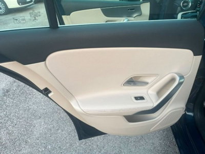 Mercedes-Benz Classe A Sedan 180 d Automatic 4p. Sport (8)