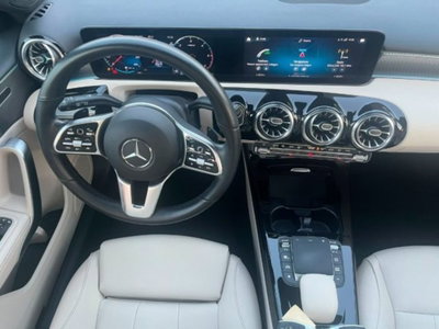 Mercedes-Benz Classe A Sedan 180 d Automatic 4p. Sport (9)