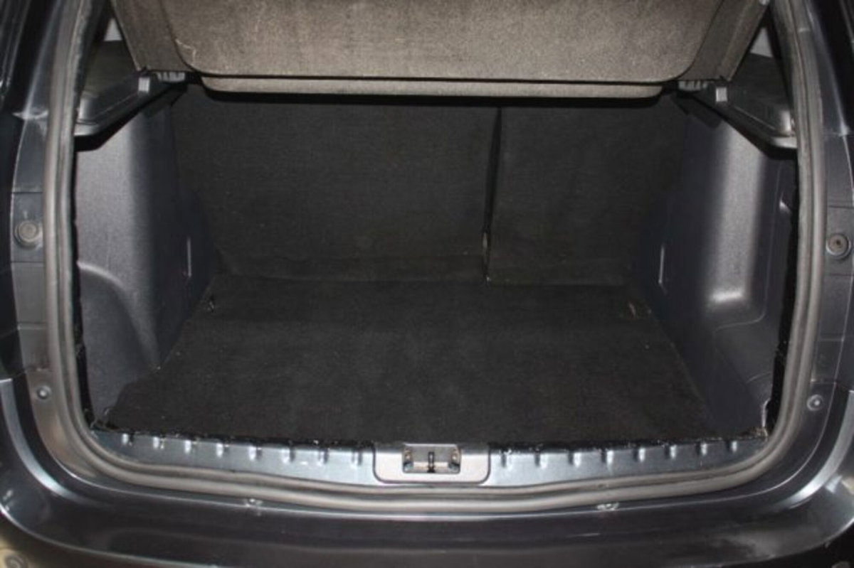 Dacia Duster 1.5 dCi 110CV S&S 4x2 Serie Speciale Lauréate Family (7)