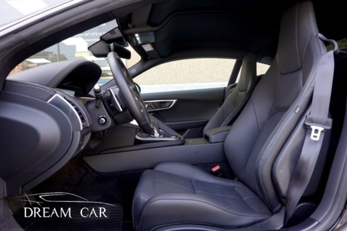 Jaguar F-Type Coupé 2.0 aut. Coupé R-Dynamic Black (9)