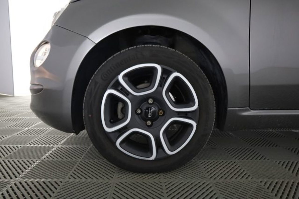 Fiat 500 1.0 Hybrid Club (7)