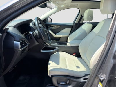Jaguar F-Pace 2.0 D 180 CV AWD Prestige (10)