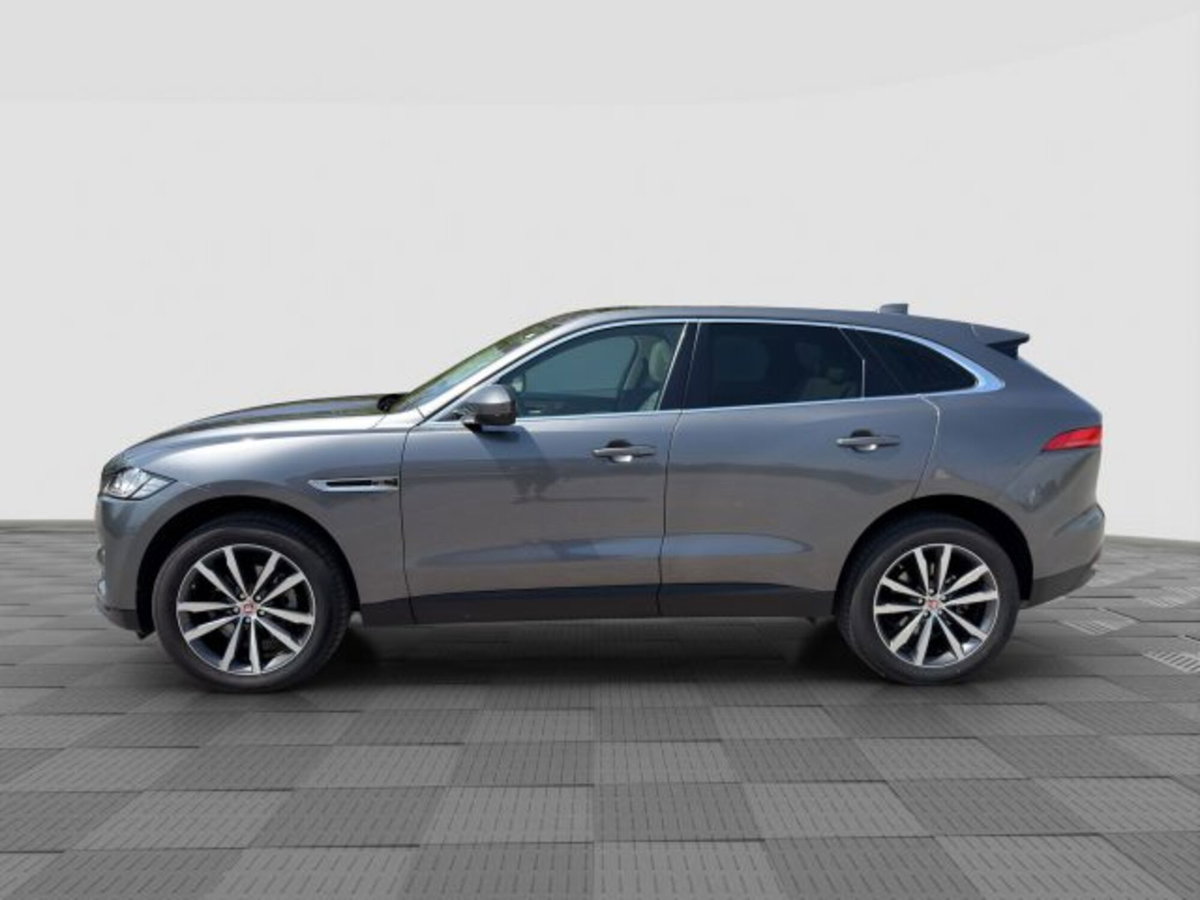 Jaguar F-Pace 2.0 D 180 CV AWD Prestige (2)