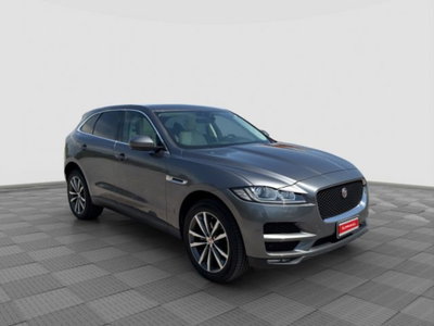 Jaguar F-Pace 2.0 D 180 CV AWD Prestige (7)