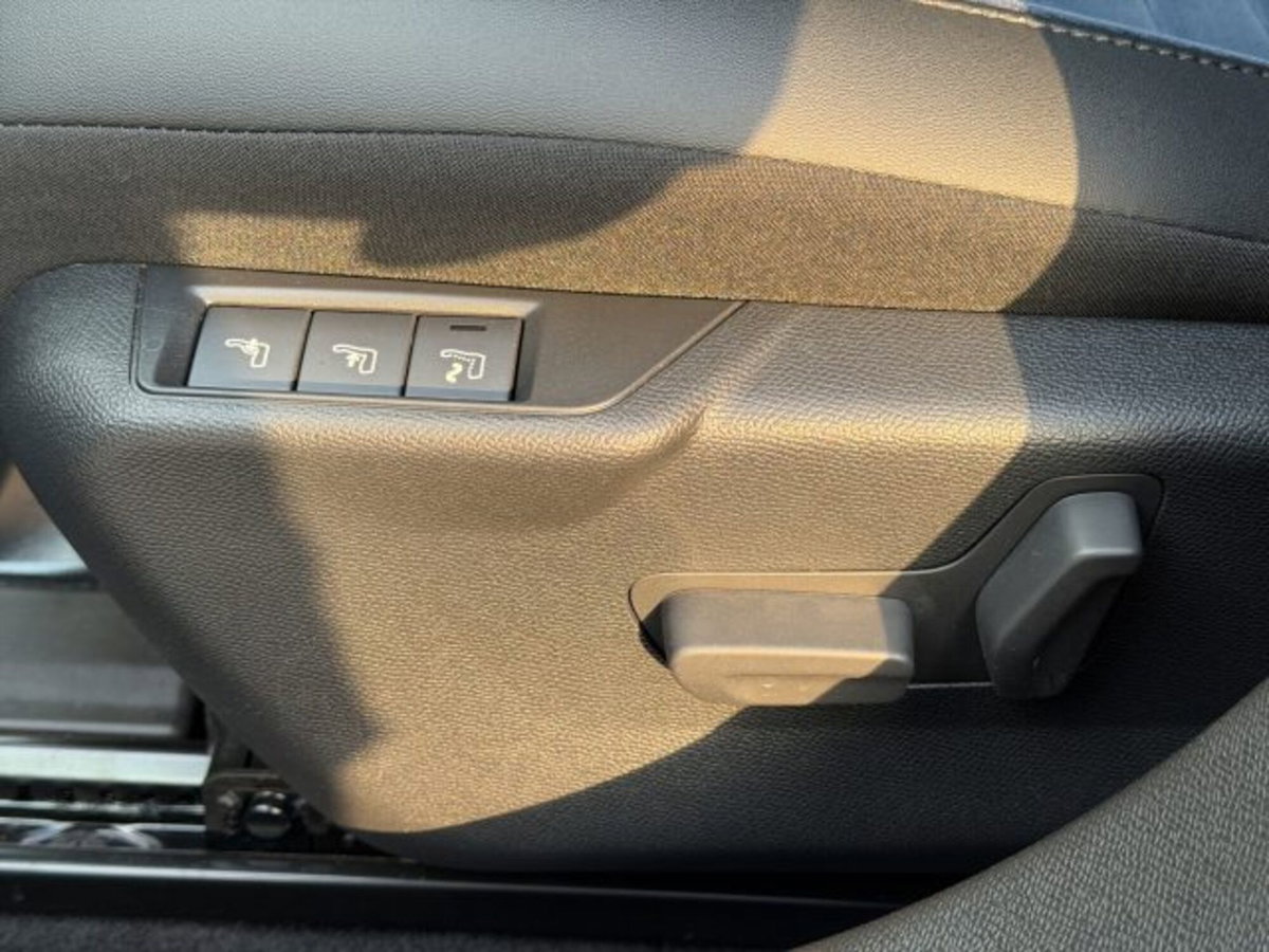 Lancia Ypsilon 1.2 mhev Edizione Limitata Cassina e-dct (18)