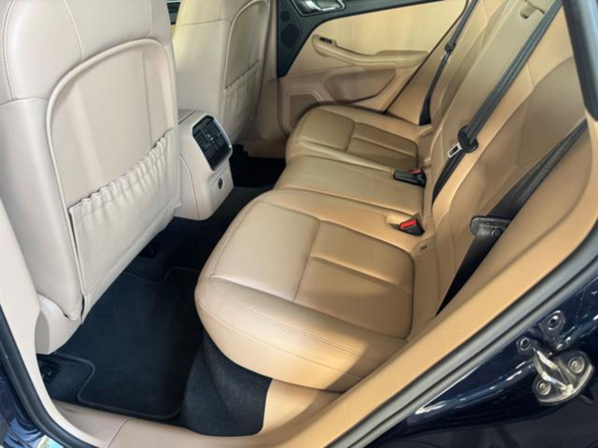 Porsche Macan 2.0 (10)
