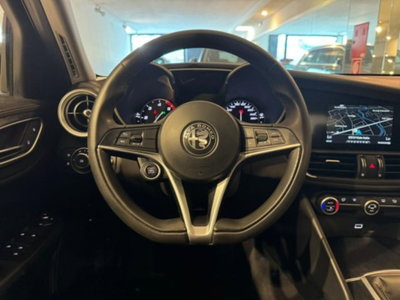 Alfa Romeo Giulia 2.2 Turbodiesel 160 CV (12)