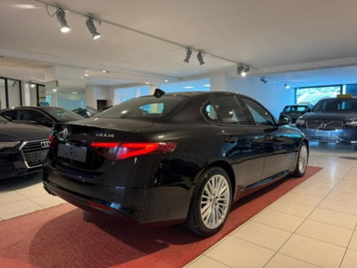 Alfa Romeo Giulia 2.2 Turbodiesel 160 CV (8)