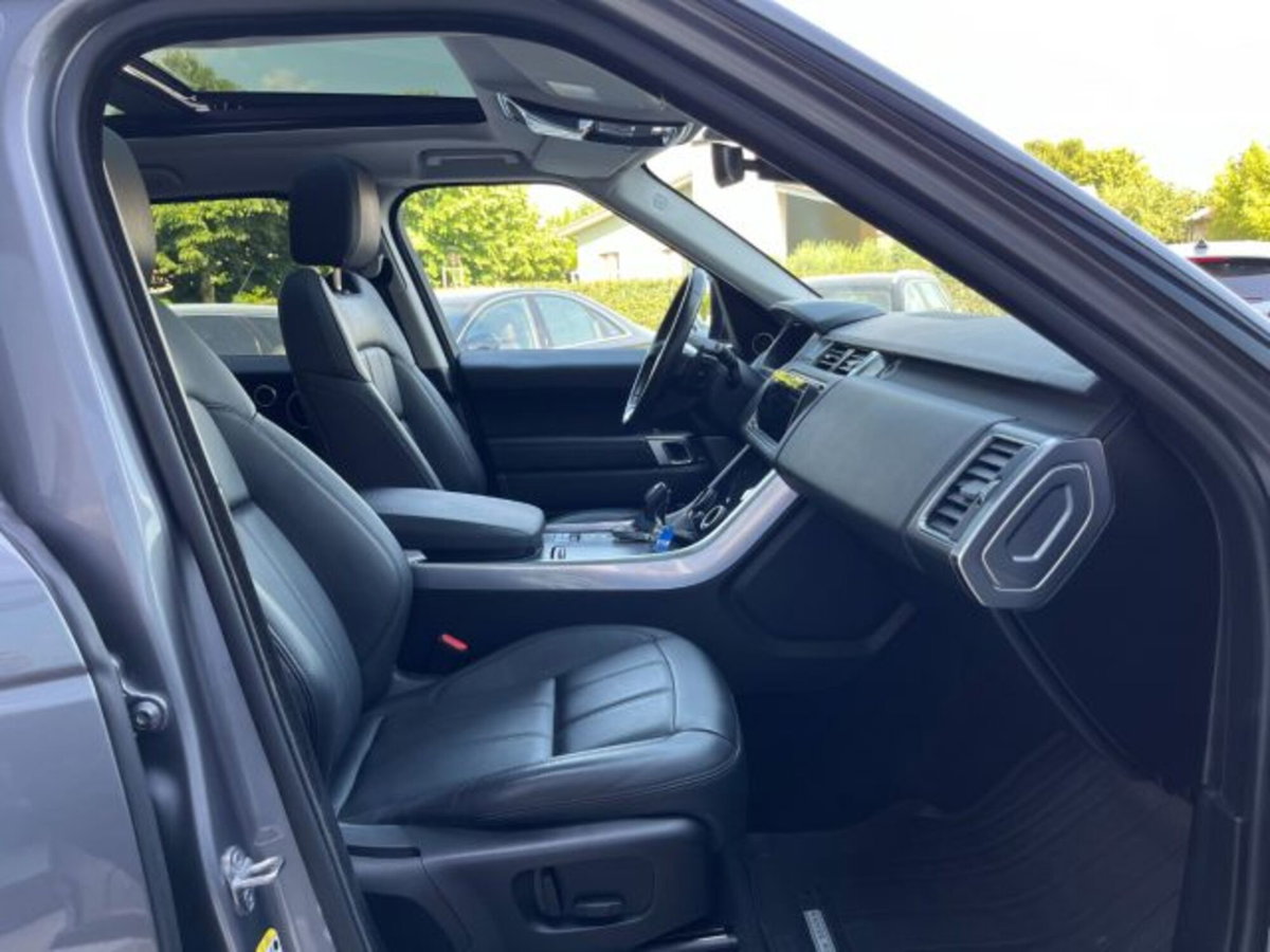 Land Rover Range Rover Sport 3.0D l6 249 CV SE (19)