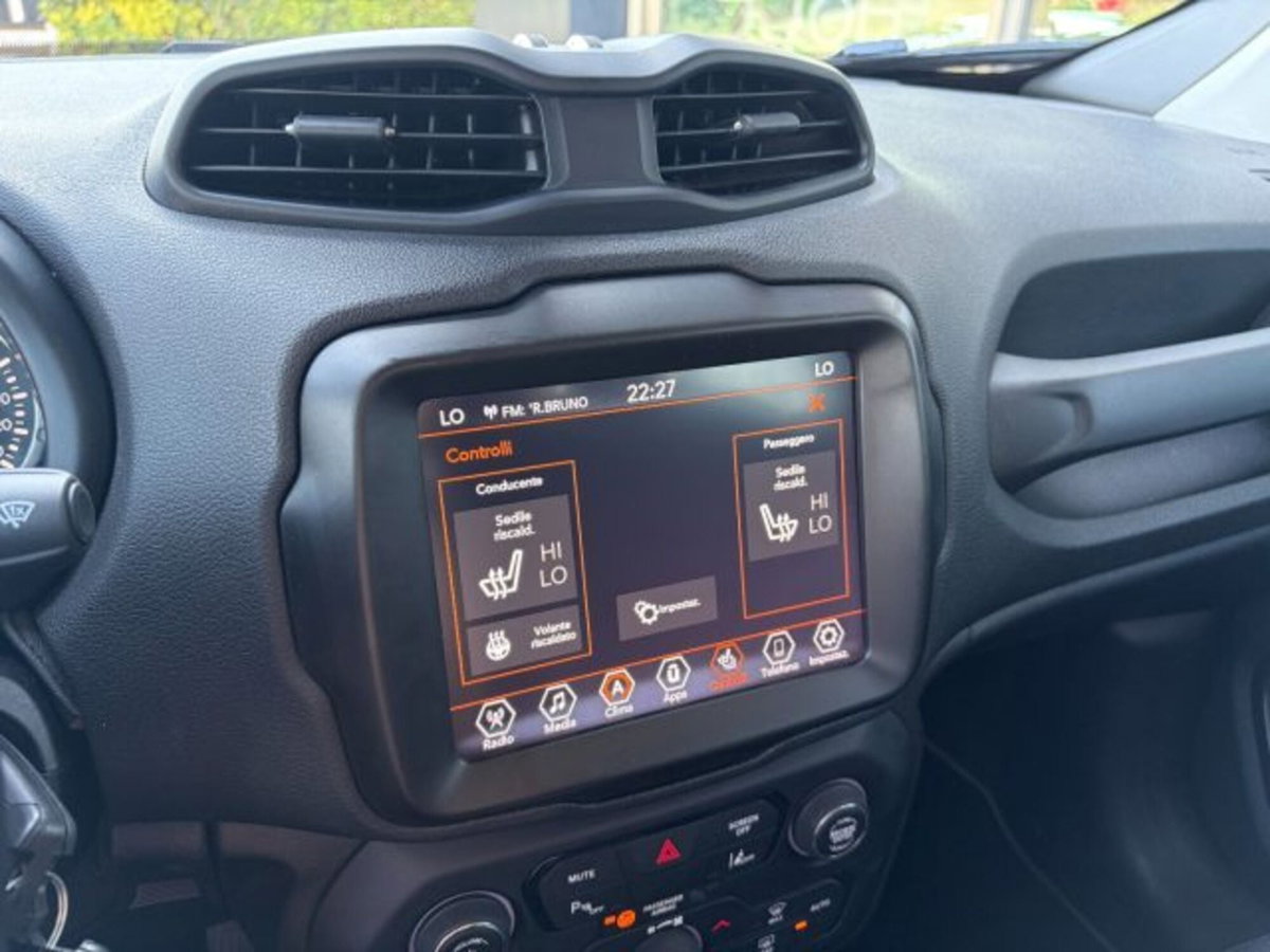 Jeep Renegade 1.5 Turbo T4 MHEV Limited (10)