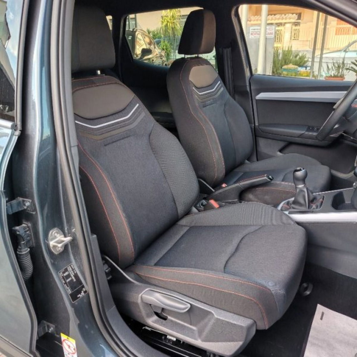 SEAT Arona 1.0 EcoTSI 115 CV DSG FR (4)