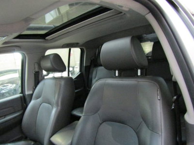 Nissan Navara 3.0 dCi 4 porte Double Cab LE V6 (11)