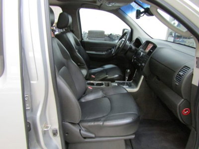 Nissan Navara 3.0 dCi 4 porte Double Cab LE V6 (16)