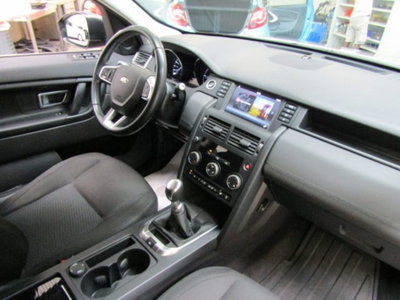 Land Rover Discovery Sport 2.0 TD4 150 CV SE (16)