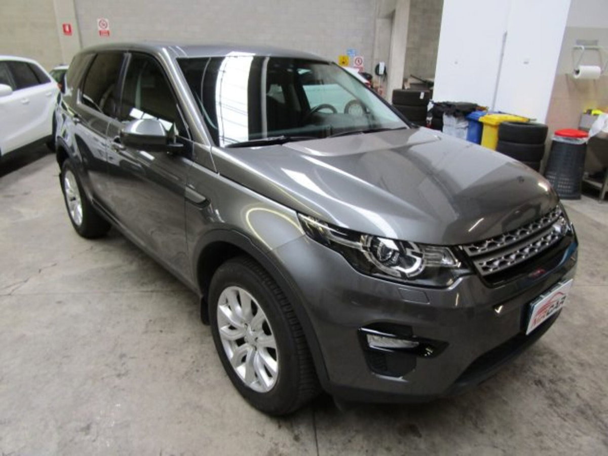 Land Rover Discovery Sport 2.0 TD4 150 CV SE (3)