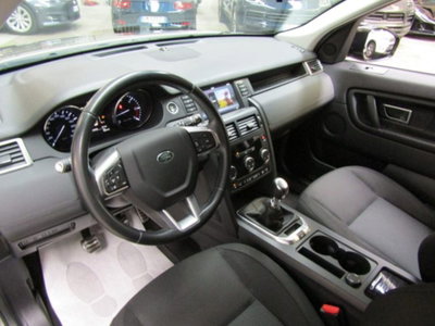 Land Rover Discovery Sport 2.0 TD4 150 CV SE (8)