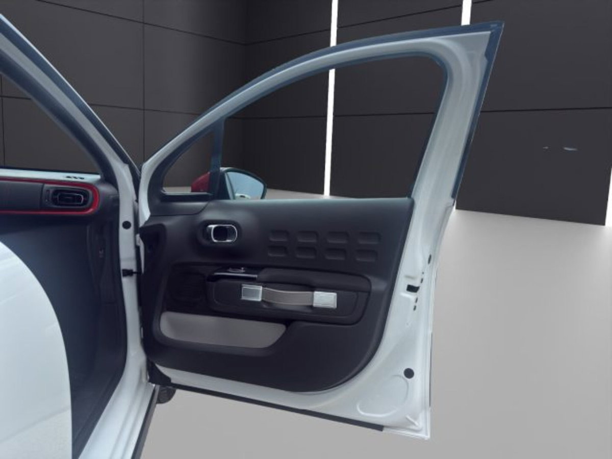Citroen C3 PureTech 82 Shine (17)
