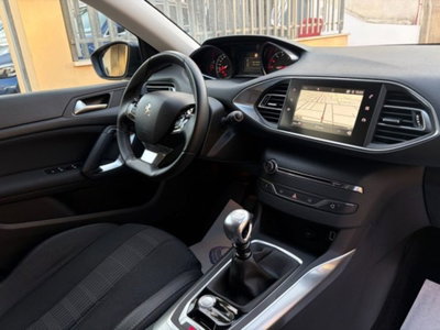 Peugeot 308 SW BlueHDi 120 S&S EAT6 GT Line (12)