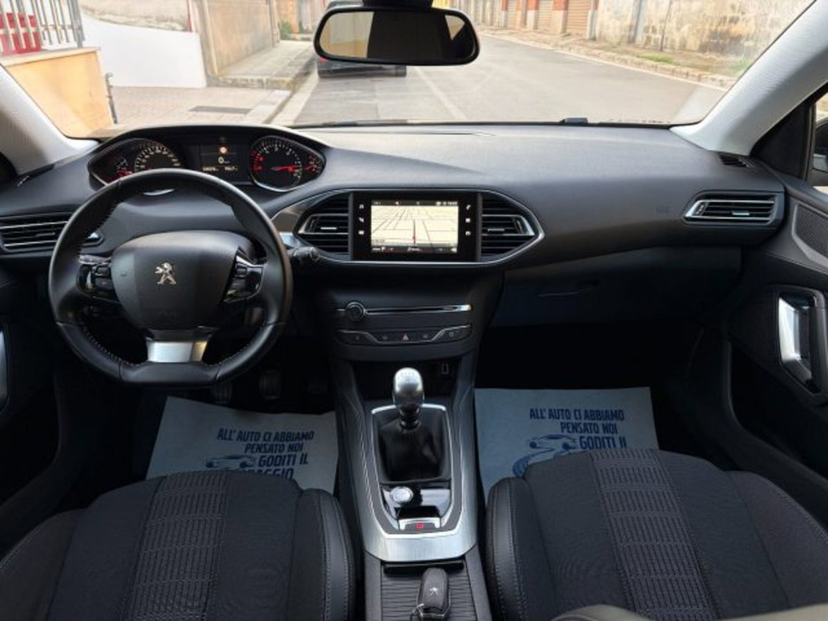 Peugeot 308 SW BlueHDi 120 S&S EAT6 GT Line (13)