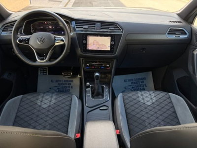 Volkswagen Tiguan 2.0 tdi R-Line 150cv dsg (12)