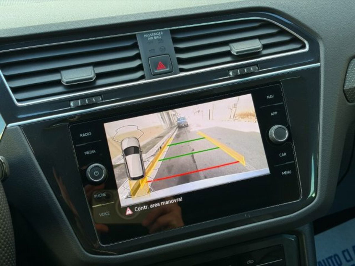 Volkswagen Tiguan 2.0 tdi R-Line 150cv dsg (14)