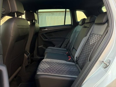 Volkswagen Tiguan 2.0 tdi R-Line 150cv dsg (19)