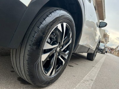 Peugeot 2008 BlueHDi 100 S&S Allure Navi Pack (5)