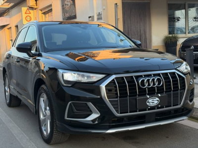 Audi Q3 35 2.0 tdi Business Advanced s-tronic (2)