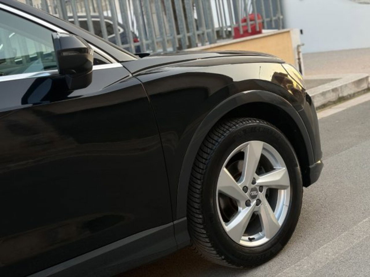 Audi Q3 35 2.0 tdi Business Advanced s-tronic (3)
