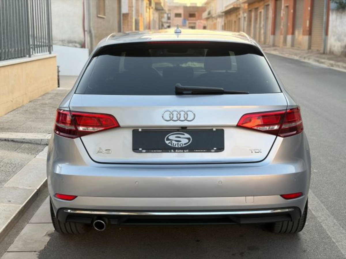 Audi A3 Sportback 1.6 TDI 116 CV Design (6)