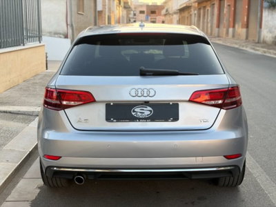 Audi A3 Sportback 1.6 TDI 116 CV Design (6)