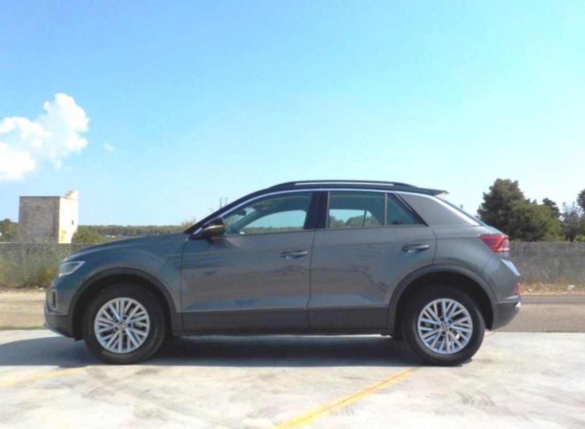 Volkswagen T-Roc 1.0 TSI Life (10)