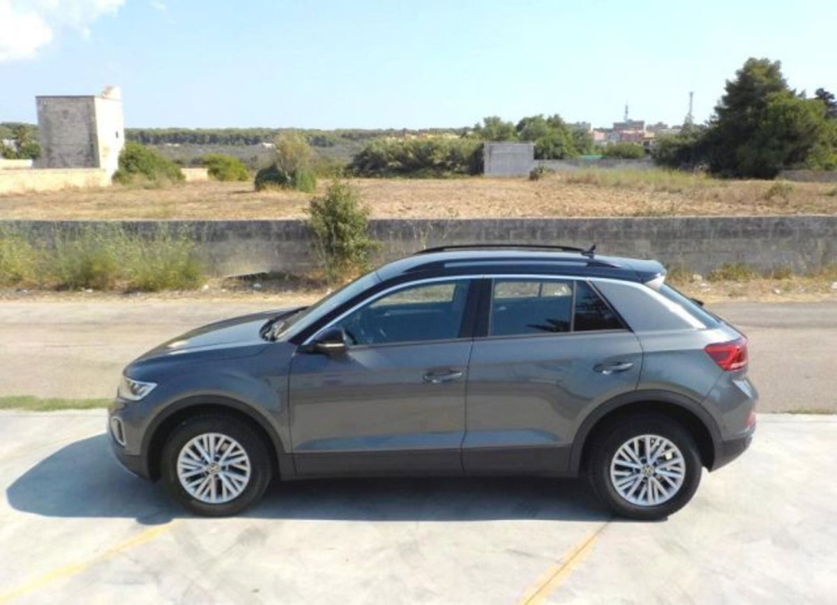 Volkswagen T-Roc 1.0 TSI Life (11)