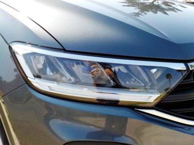 Volkswagen T-Roc 1.0 TSI Life (12)