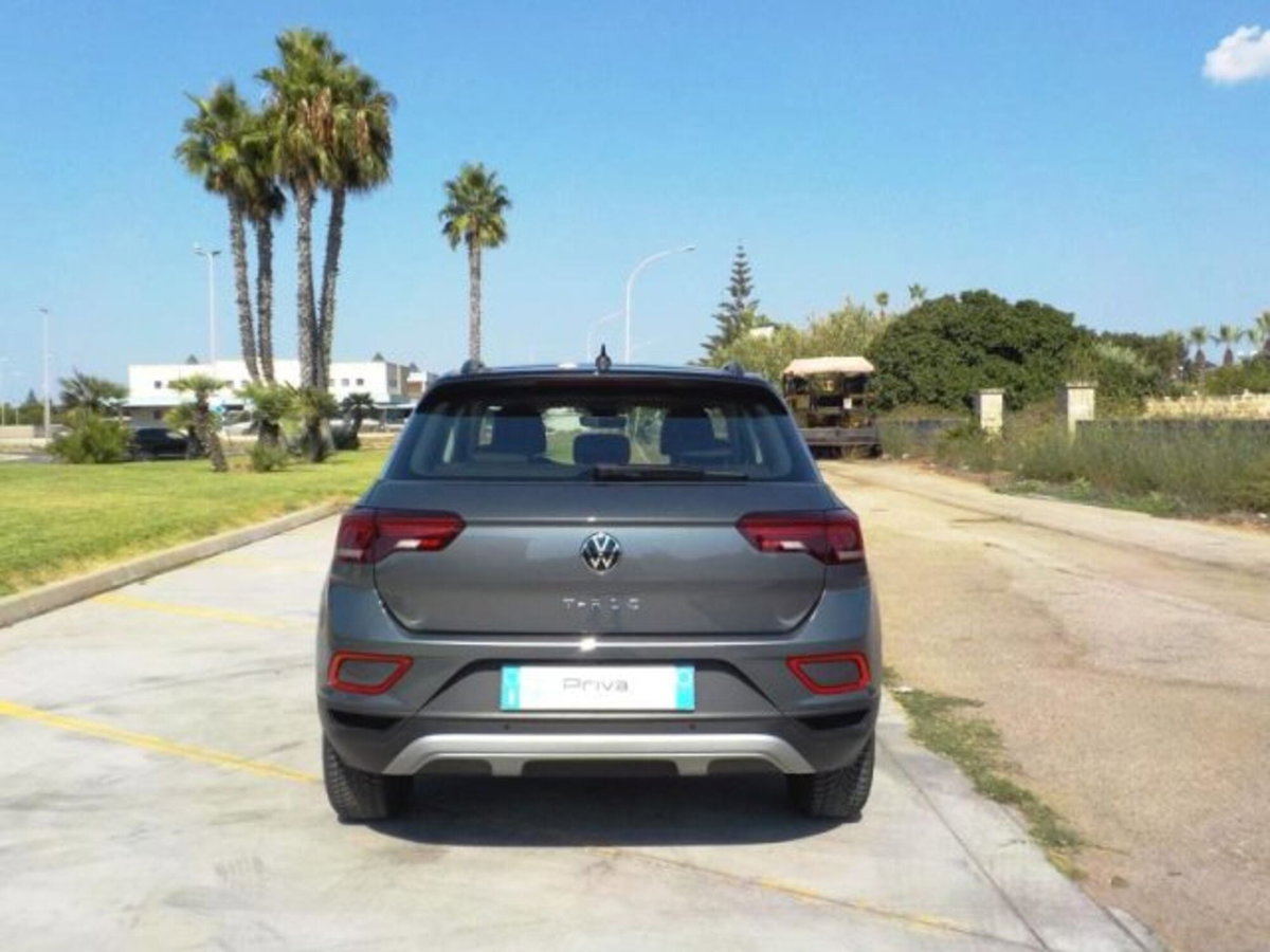 Volkswagen T-Roc 1.0 TSI Life (8)