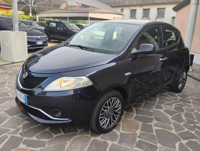 Lancia Ypsilon 1.3 MJT 16V 95 CV 5 porte S&S Gold (7)