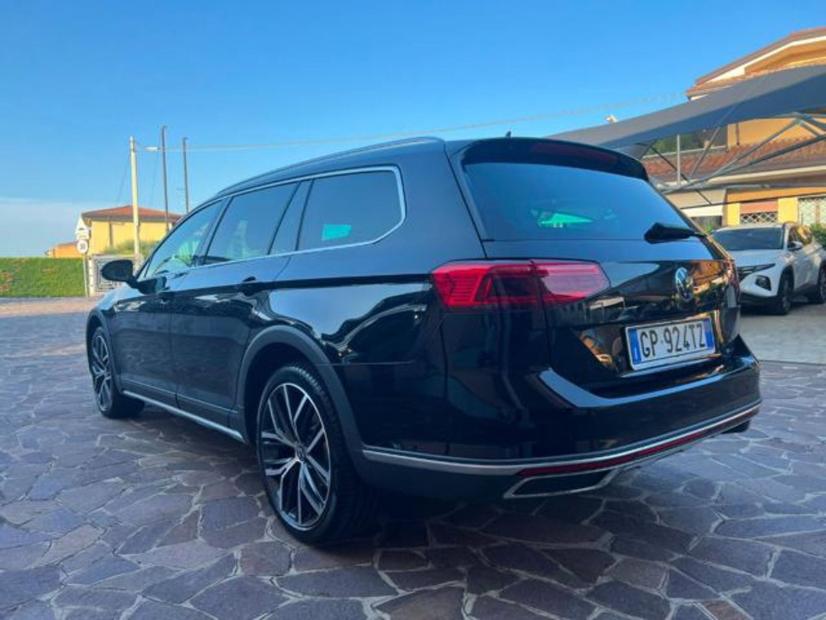 Volkswagen Passat Variant Alltrack 2.0 TDI 200 CV 4MOTION DSG (5)