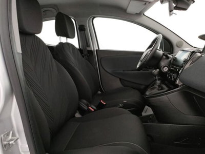 Lancia Ypsilon 1.0 FireFly 5 porte S&S Hybrid Ecochic Gold (6)