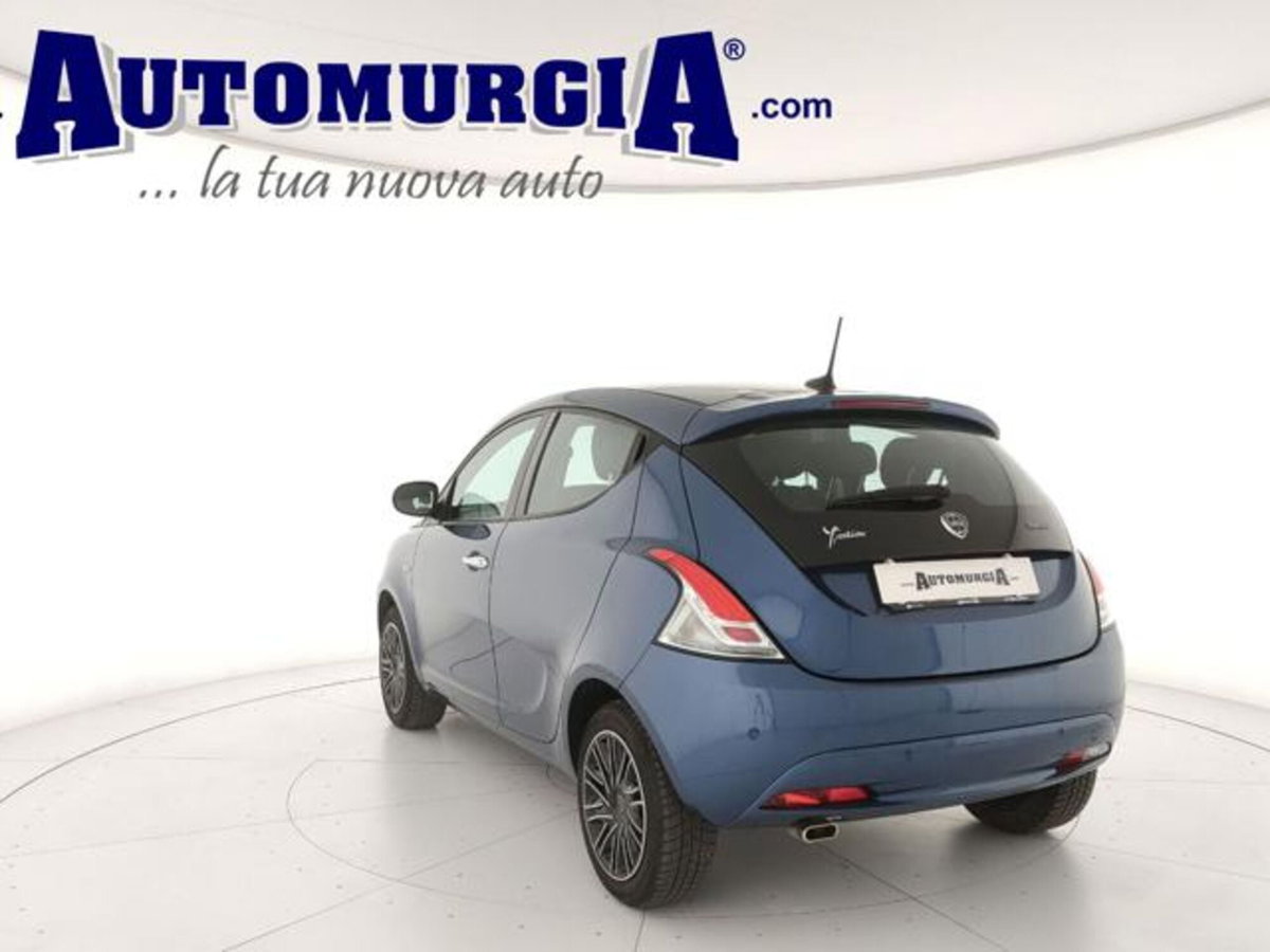 Lancia Ypsilon 1.0 FireFly 5 porte S&S Hybrid Ecochic Gold (3)