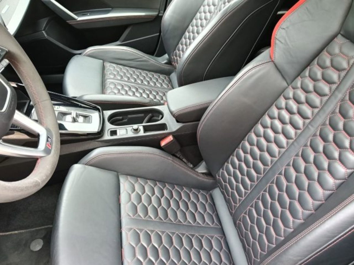 Audi RS 3 Sportback 3 TFSI quattro S tronic (10)