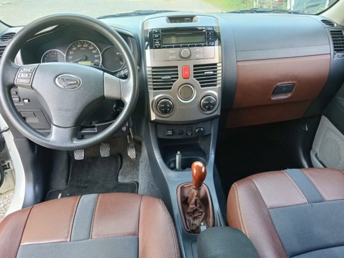 Daihatsu Terios 1.5 4WD B You Five Dolomite (6)