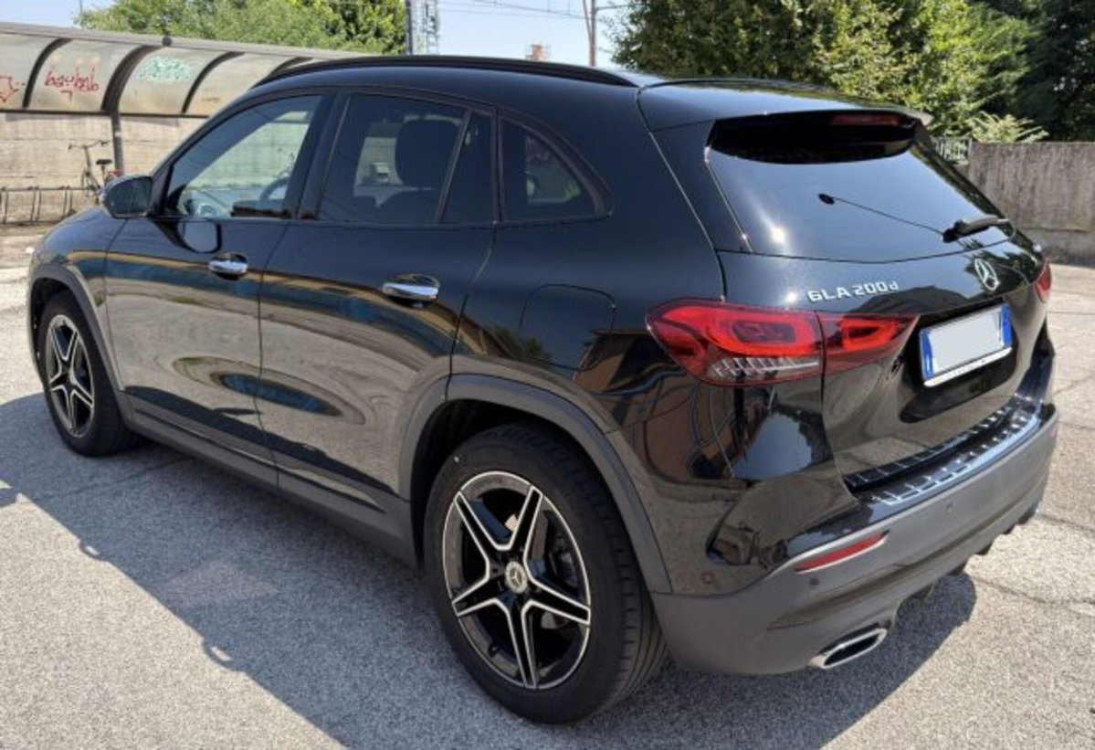 Mercedes-Benz GLA SUV 200 d AMG Line Premium Plus 4matic auto (9)