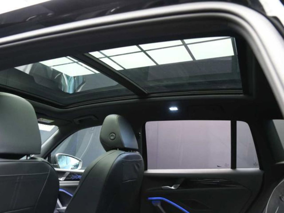 Volkswagen Tiguan 1.5 etsi Elegance 150cv dsg (11)